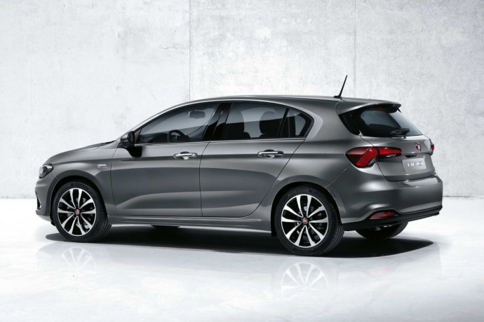 wk 09 Fiat Tipo hatchback