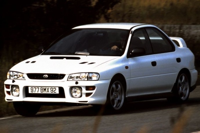 Door zijn succes als rallyauto sprak de Eerste Subaru Impreza tot de verbeelding van veel autosportfans. Dat leverde een hele reeks sportieve uitvoeringen op, zoals deze Impreza GT Turbo met 211 pk.