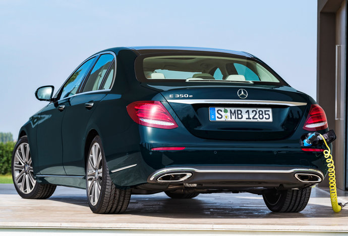 mercedes-benz-e350e-blue-green-rear-side-elektric