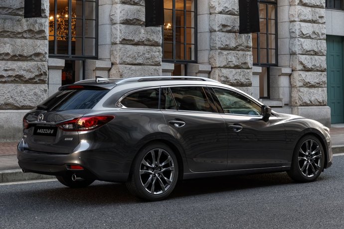 mazda-6-2017-wagon-grey-rear-side