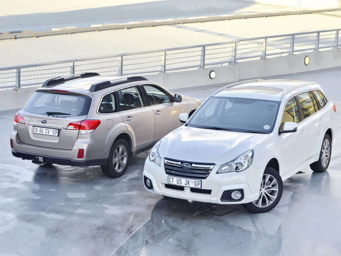 subaru-outback-front-rear