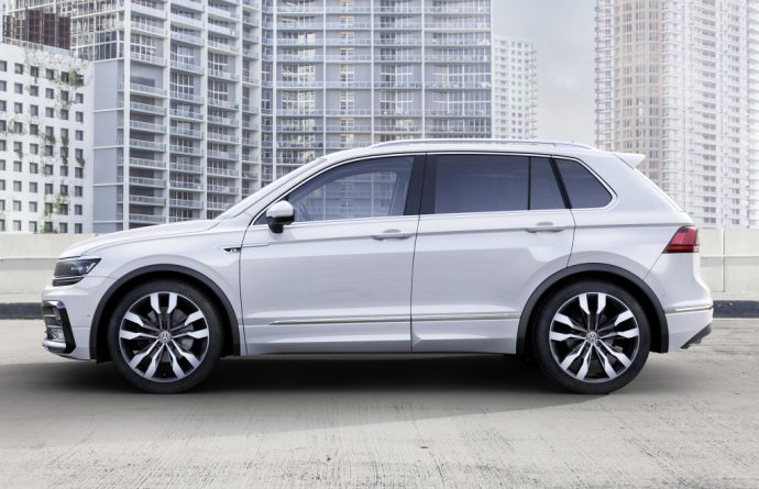 volkswagen-tiguan-white-side