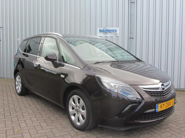 opel-zafira-zwart-voorkant