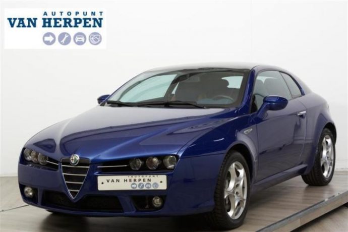 alfa-romeo-brera-blue-front-side-jtd