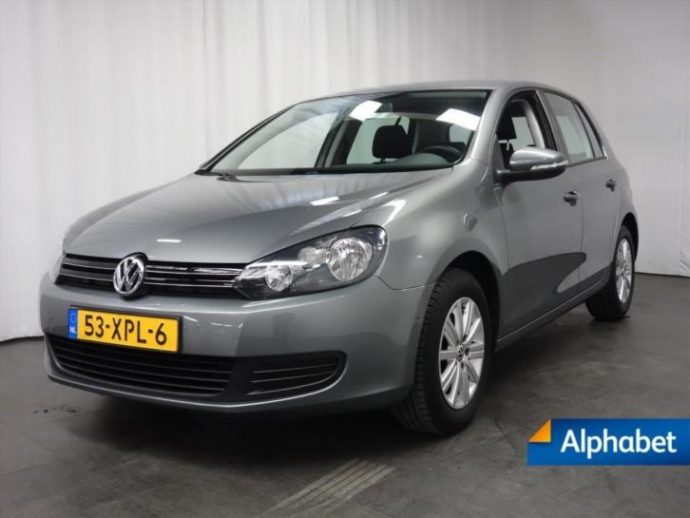 volkswagen-golf-tdi-grijs-voorkant